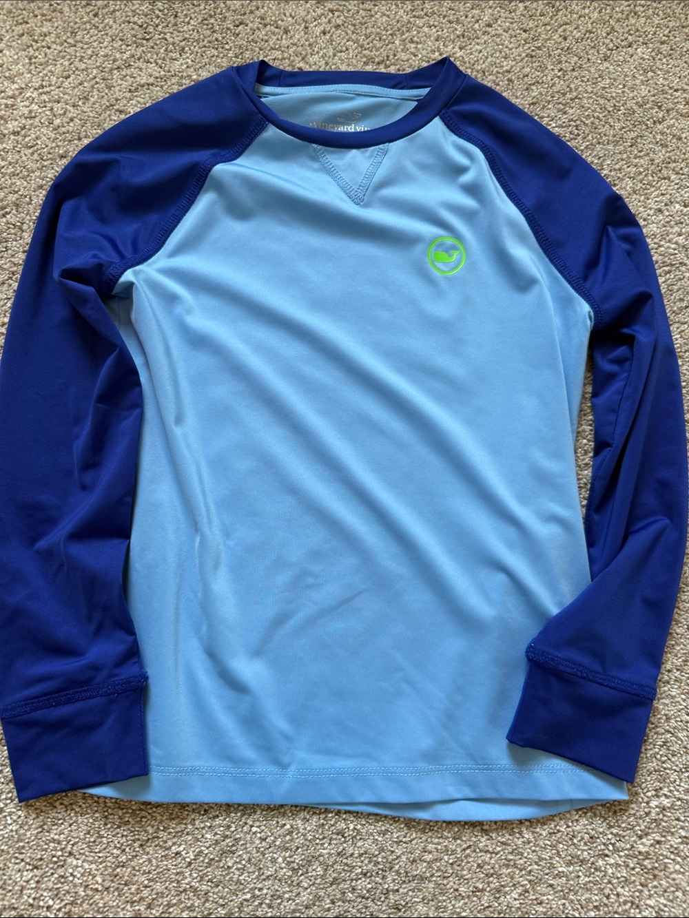 Vineyard Vines Light Blue & Navy Long Sleeve pefromance T